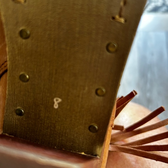 Leather boots - Picture 2 of 4